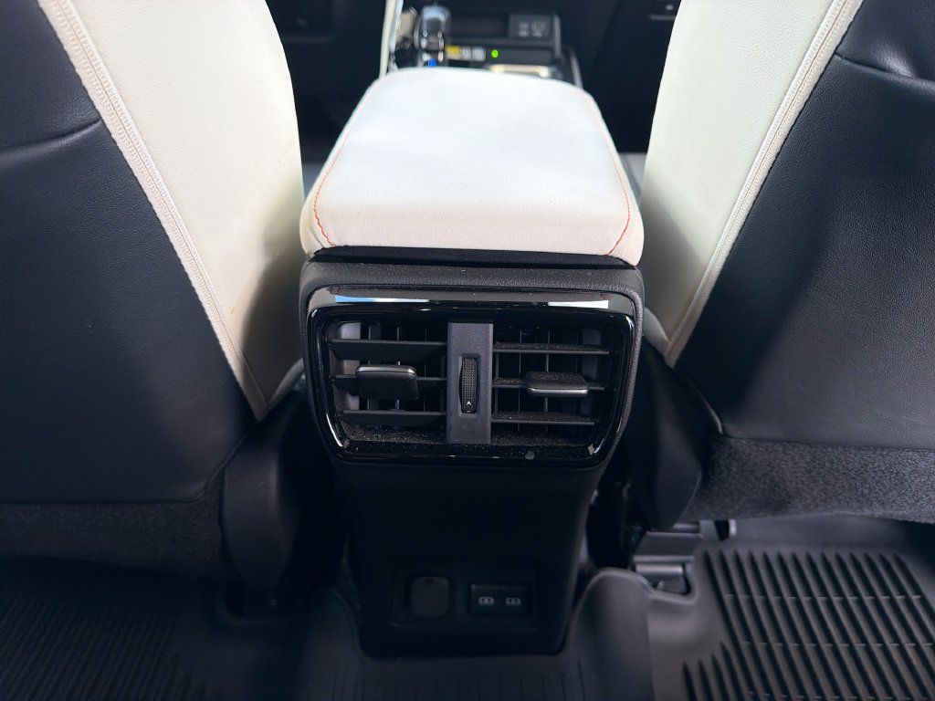 Used 2022 Lexus NX 350 AWD image 18