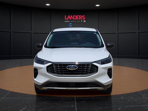 Used 2025 Ford Escape Active AWD/4WD image 6