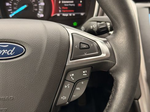 Used 2017 Ford Fusion SE w/ Equipment Group 602A FWD image 26