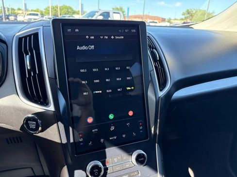 Used 2023 Ford Edge SEL AWD/4WD image 16