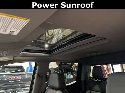 Used 2020 Chevrolet Silverado 1500 LTZ w/ LTZ Premium Package image 4