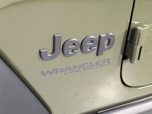 Used 2022 Jeep Wrangler Unlimited Sport image 8