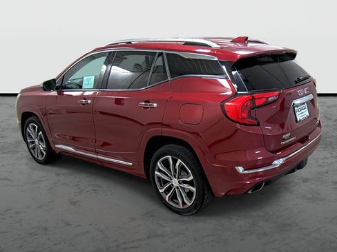 Used 2019 GMC Terrain Denali AWD/4WD image 2