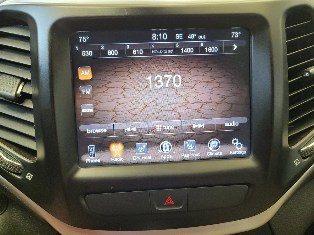 Used 2017 Jeep Cherokee Limited AWD/4WD image 25