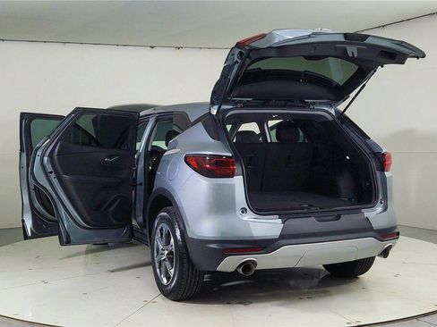 Used 2024 Chevrolet Blazer LT image 11