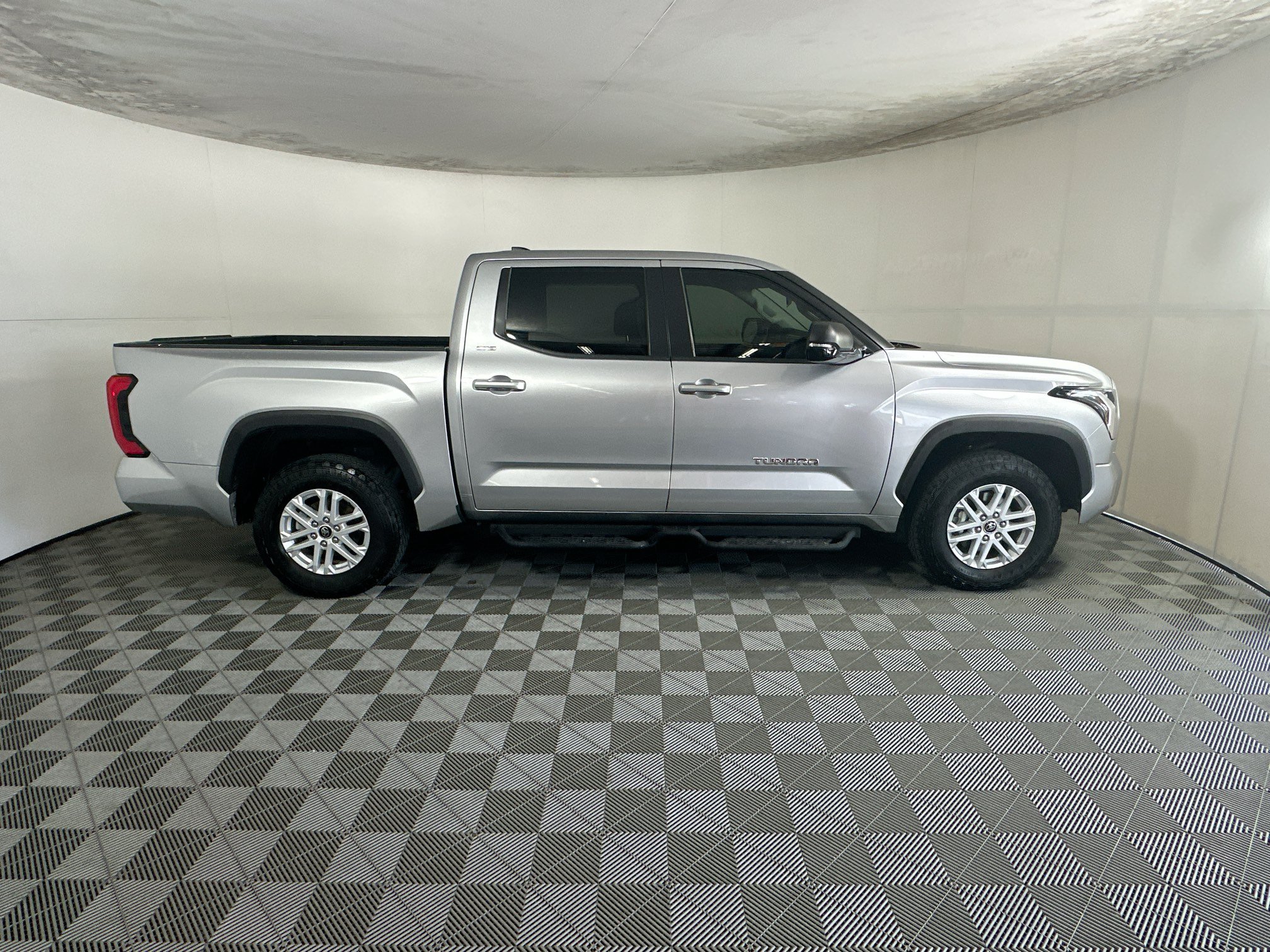 Used 2024 Toyota Tundra SR5 w/ SR5 Premium Package AWD/4WD image 2