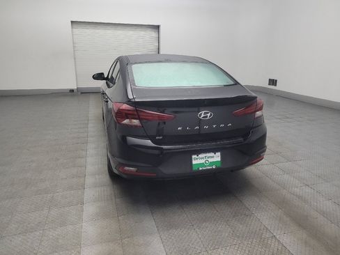Used 2020 Hyundai Elantra SE w/ Cargo Package (C1) FWD image 6
