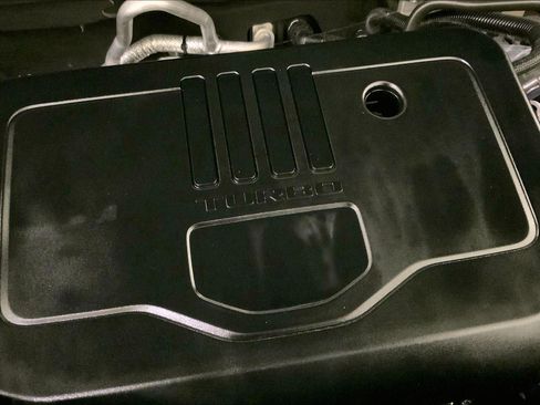 Used 2023 GMC Acadia SLE w/ Driver Convenience Package image 31