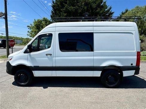 Used 2020 Mercedes-Benz Sprinter 2500 image 11