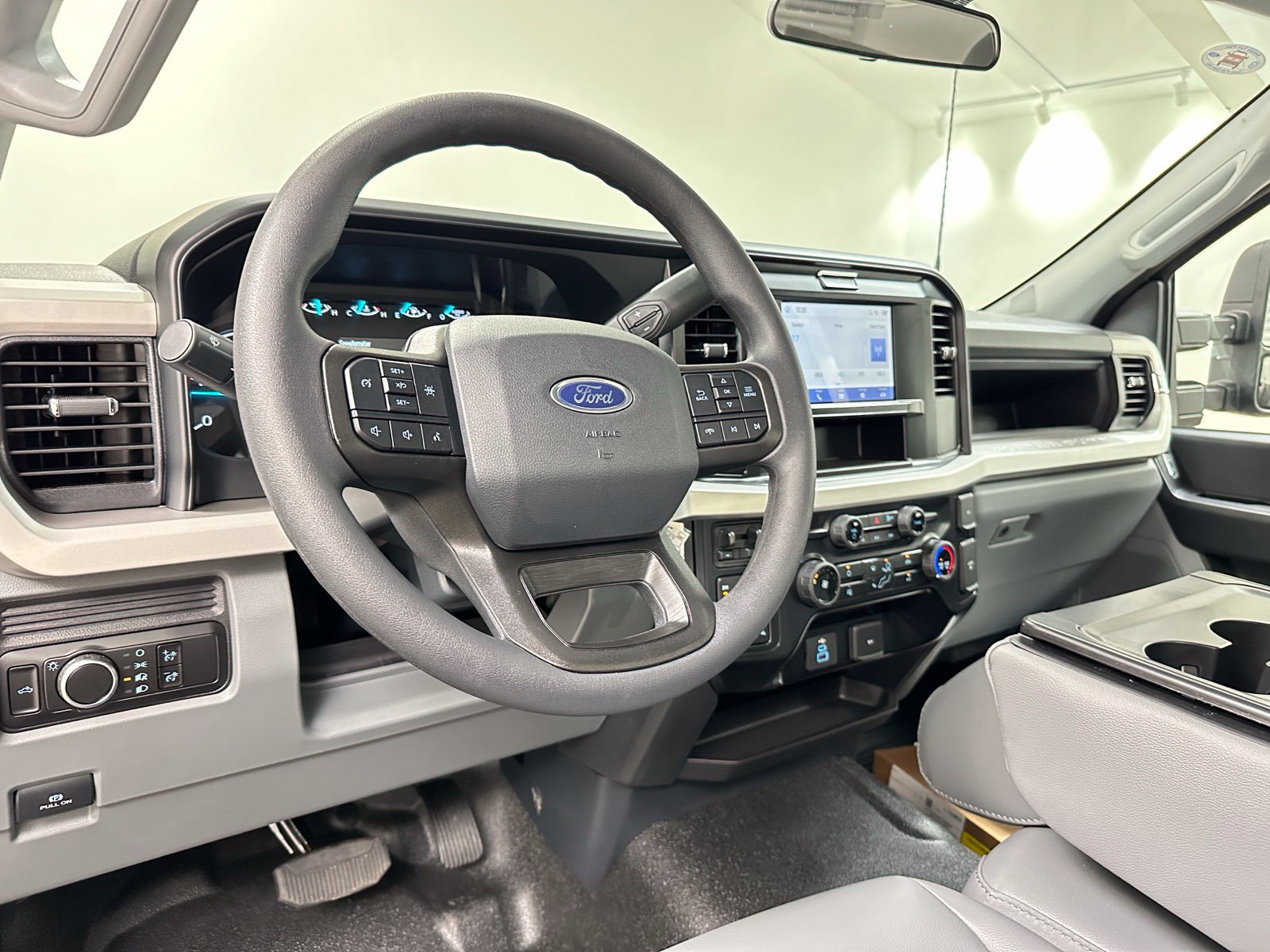 New 2025 Ford F350 XL AWD/4WD image 13
