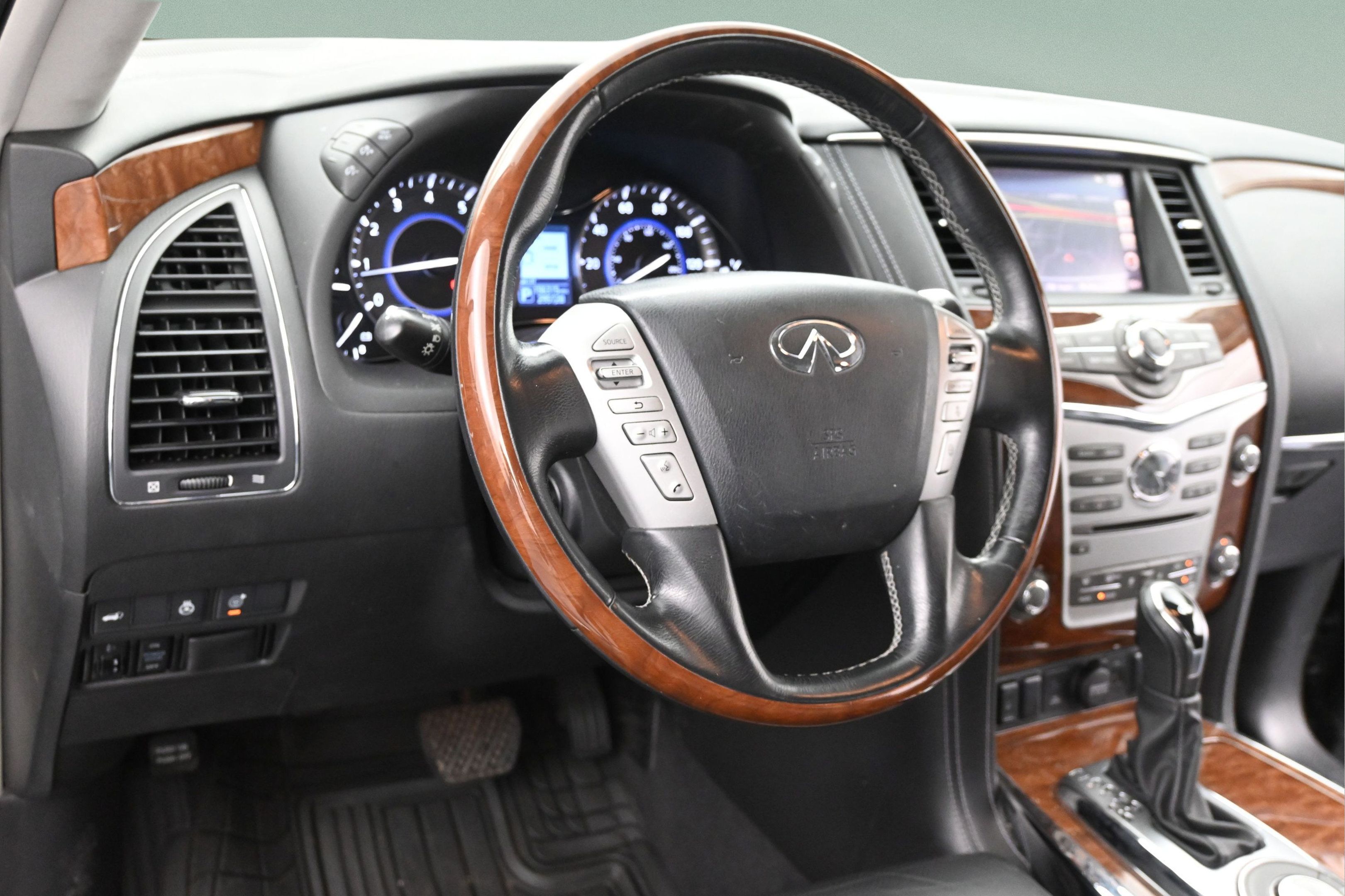 Used 2018 INFINITI QX80 2WD w/ Driver Assistance Package image 13