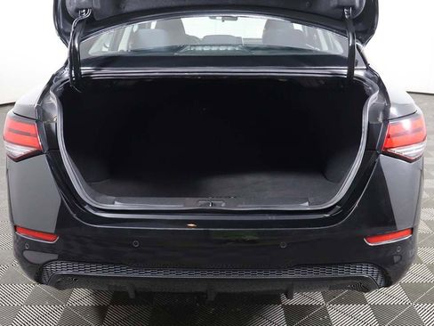 Used 2024 Nissan Sentra SV FWD image 13
