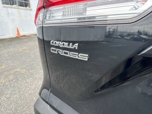 Used 2023 Toyota Corolla Cross LE image 18