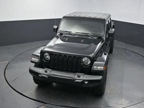 Used 2023 Jeep Gladiator Sport AWD/4WD image 43
