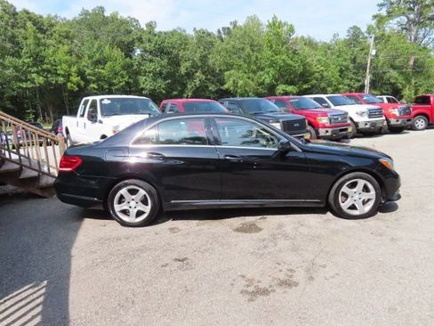 Used 2014 Mercedes-Benz E 350 4MATIC Sedan image 6