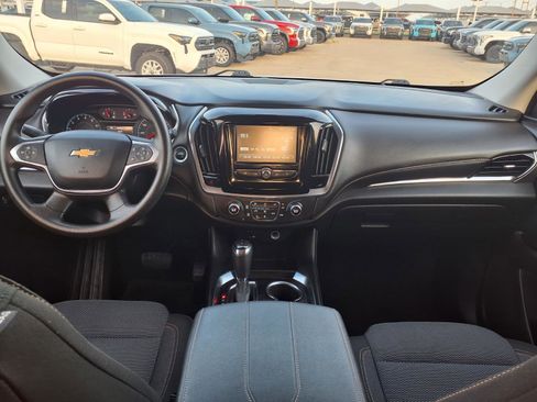 Used 2019 Chevrolet Traverse LS FWD image 11