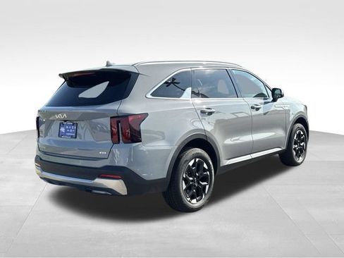 Certified 2026 Kia Sorento S AWD/4WD image 5
