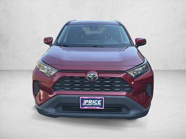 Used 2021 Toyota RAV4 LE AWD/4WD image 2