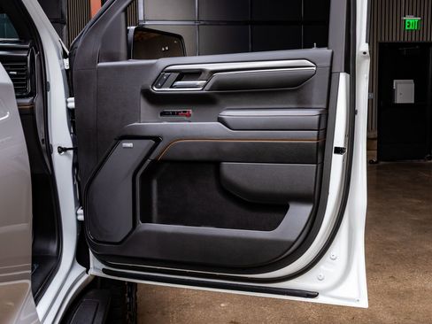 Used 2024 GMC Sierra 1500 AT4 w/ Technology Package image 36