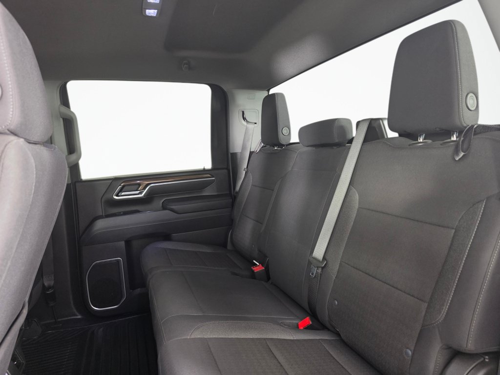 Used 2025 Chevrolet Silverado 2500 LT w/ Convenience Package AWD/4WD image 32
