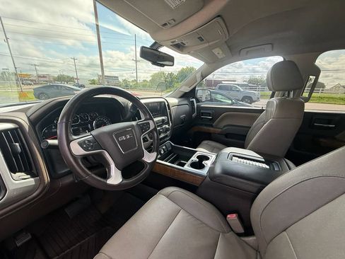 Used 2018 GMC Sierra 1500 SLT w/ SLT Premium Package AWD/4WD image 14