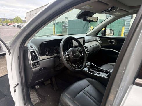Certified 2023 Kia Sorento S w/ Panoramic Sunroof Package AWD/4WD image 12