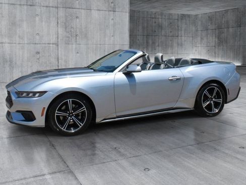 Used 2024 Ford Mustang Premium RWD image 9