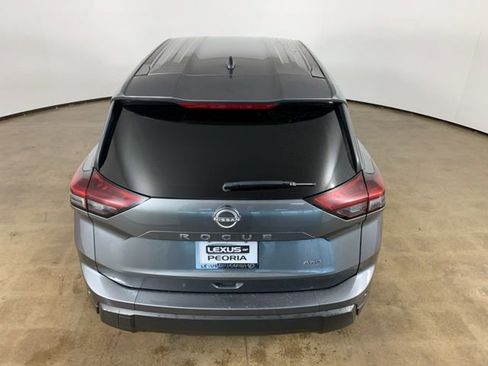 Used 2024 Nissan Rogue S AWD/4WD image 11