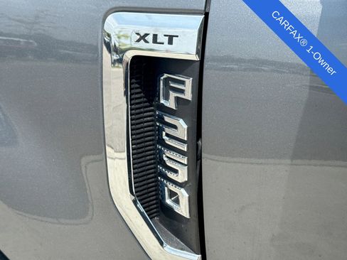 Used 2022 Ford F250 XLT w/ XLT Value Package AWD/4WD image 15