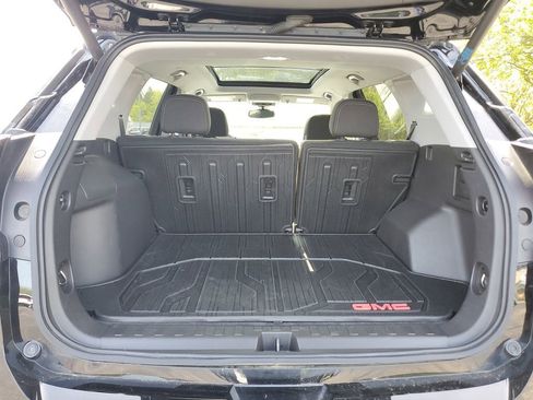 Used 2024 GMC Terrain SLE w/ Driver Convenience Package AWD/4WD image 7