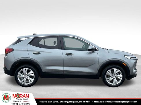 Certified 2024 Buick Encore GX Preferred FWD image 6