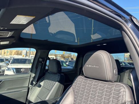 New 2025 GMC Sierra EV Denali image 22