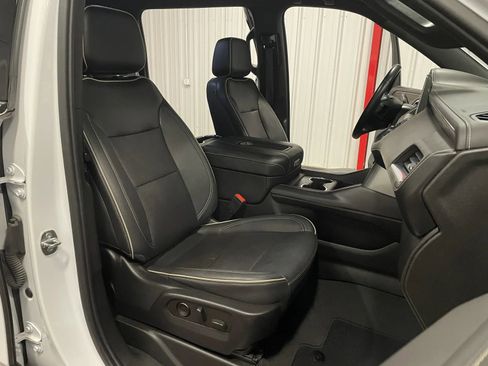 Used 2023 Chevrolet Suburban Premier image 47