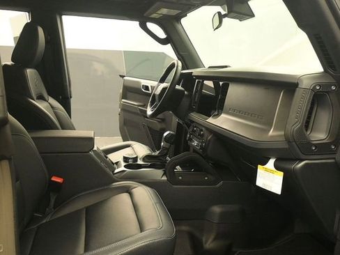 New 2026 Ford Bronco Badlands image 15