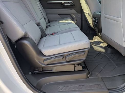 New 2026 Chevrolet Suburban LS w/ Max Trailering Package AWD/4WD image 34