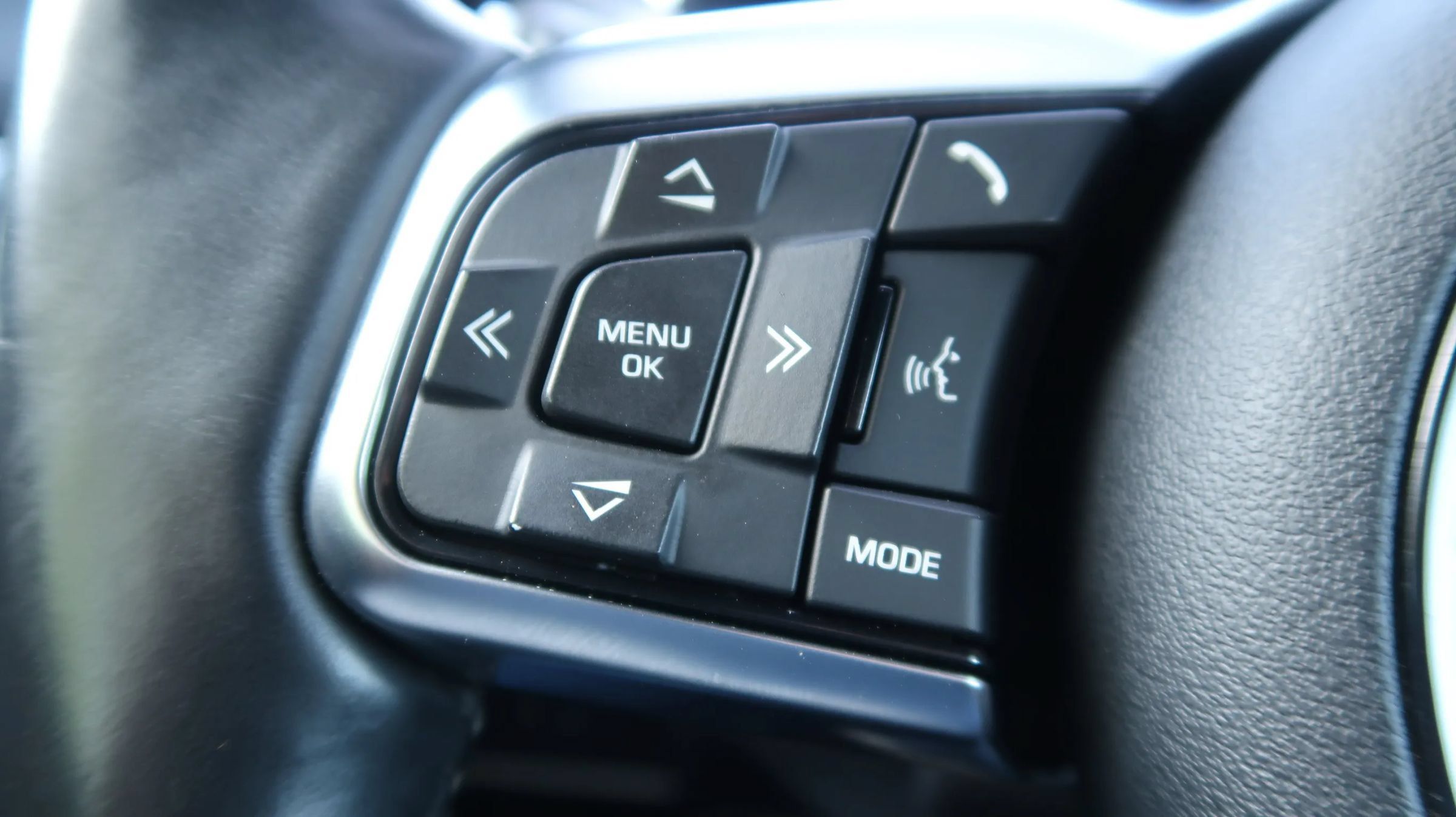 Used 2021 Jaguar F-TYPE R-Dynamic AWD/4WD image 32