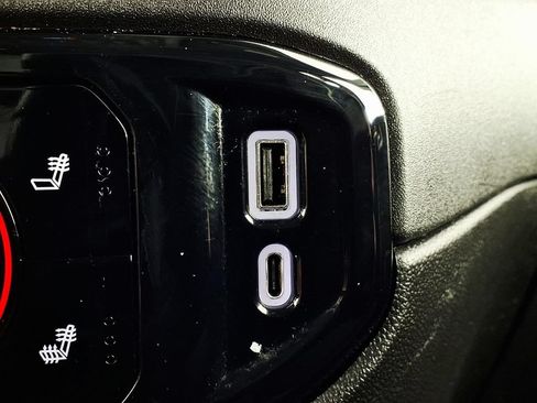 Used 2022 Chevrolet Silverado 1500 LT RWD image 25