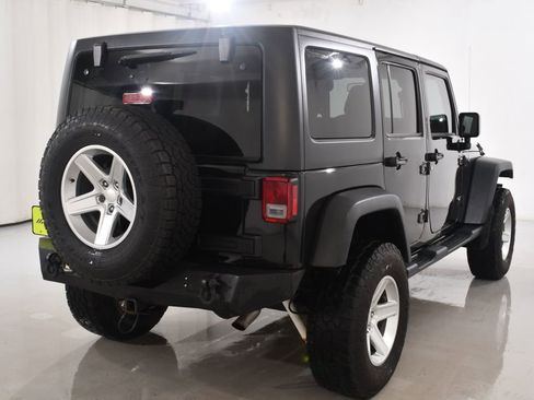 Used 2018 Jeep Wrangler Unlimited Sport S AWD/4WD image 12