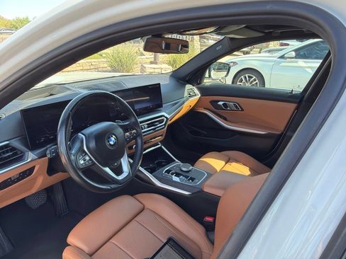 Used 2023 BMW 330i Sedan w/ Premium Package RWD image 5