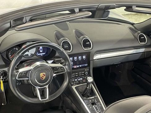 Used 2017 Porsche 718 Boxster S RWD image 37