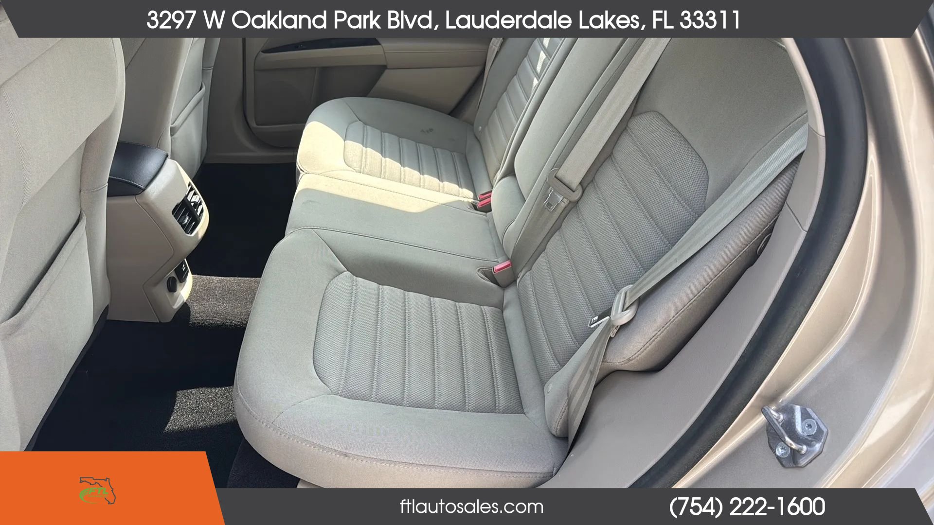 Used 2018 Ford Fusion SE FWD image 24