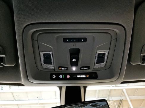Used 2019 Chevrolet Silverado 1500 RST AWD/4WD image 22