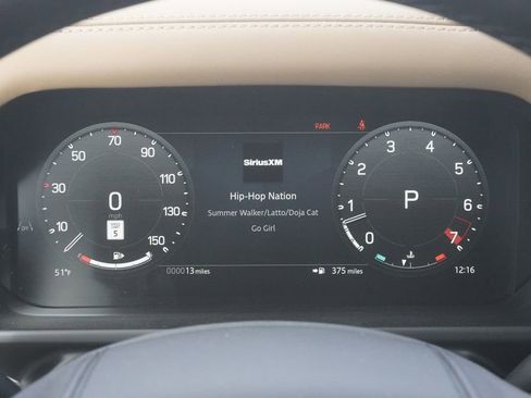 New 2026 Land Rover Defender 110 V8 image 10