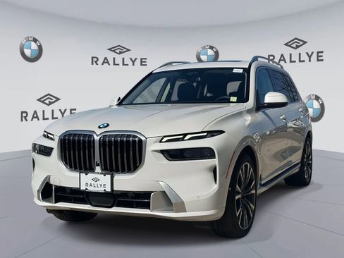 Certified 2023 BMW X7 xDrive40i image 3