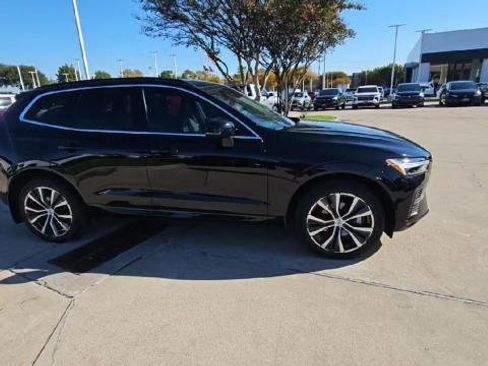Used 2022 Volvo XC60 B5 Momentum w/ Climate Package AWD/4WD image 32