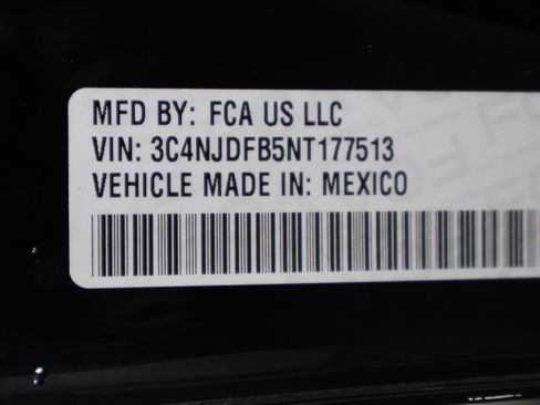 Used 2022 Jeep Compass Latitude image 40