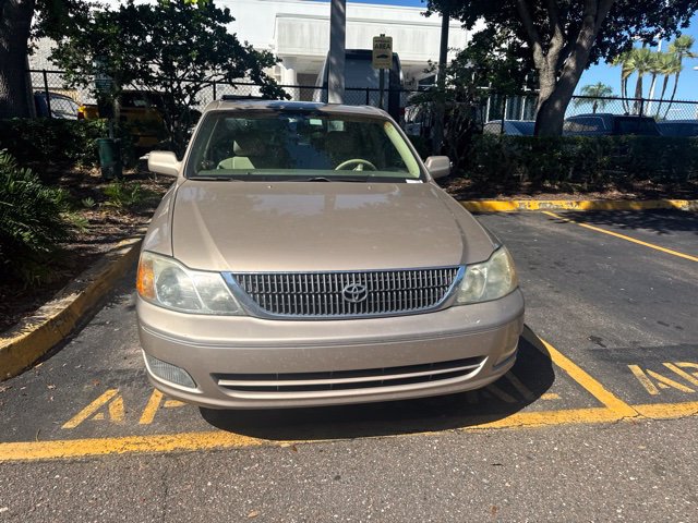 Used 2002 Toyota Avalon XL FWD image 2