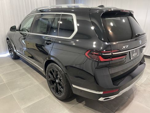 Used 2026 BMW X7 xDrive40i w/ Premium Package AWD/4WD image 4