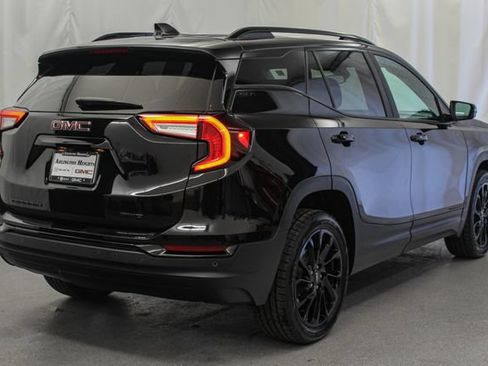 Used 2024 GMC Terrain SLE w/ Driver Convenience Package AWD/4WD image 12