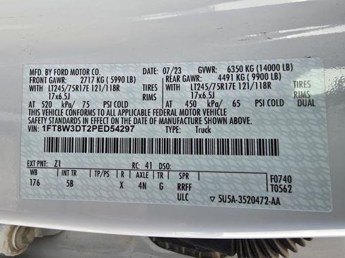 Used 2023 Ford F350 Lariat image 41